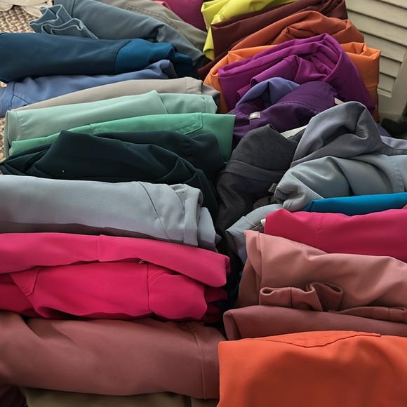 Medium figs joggers - Picture 2 of 3